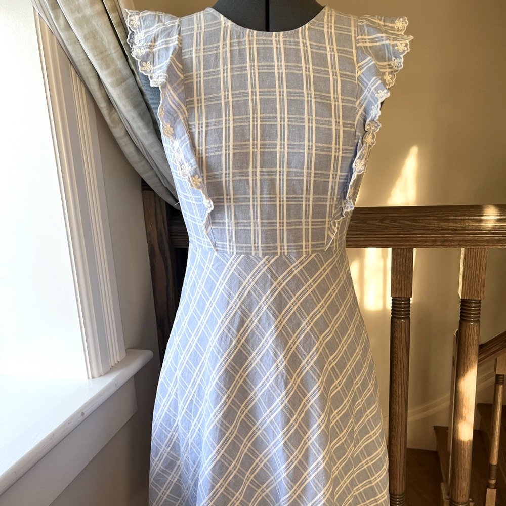 Draper James size 4 summer dress